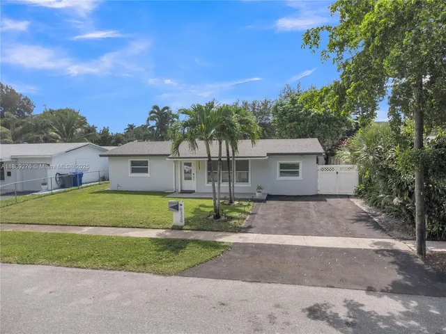 $589,000 | 6320 Harding Street, Hollywood, FL 33024