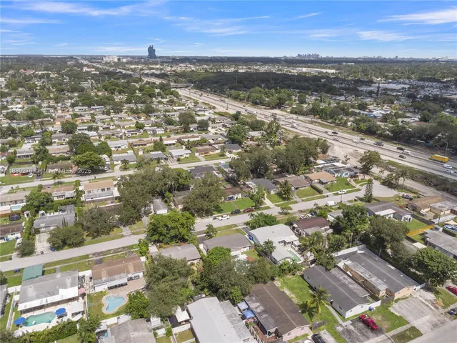 $589,000 | 6320 Harding Street, Hollywood, FL 33024