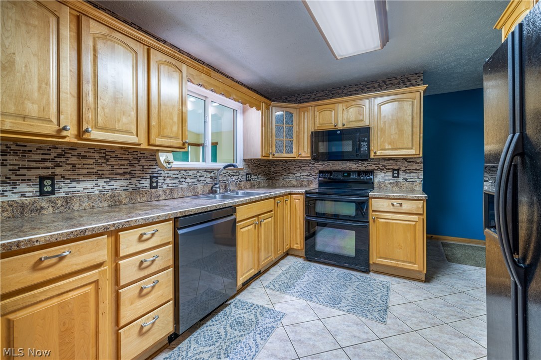 3900 Case Road Avon, OH 44011 - Photo 8 of 26