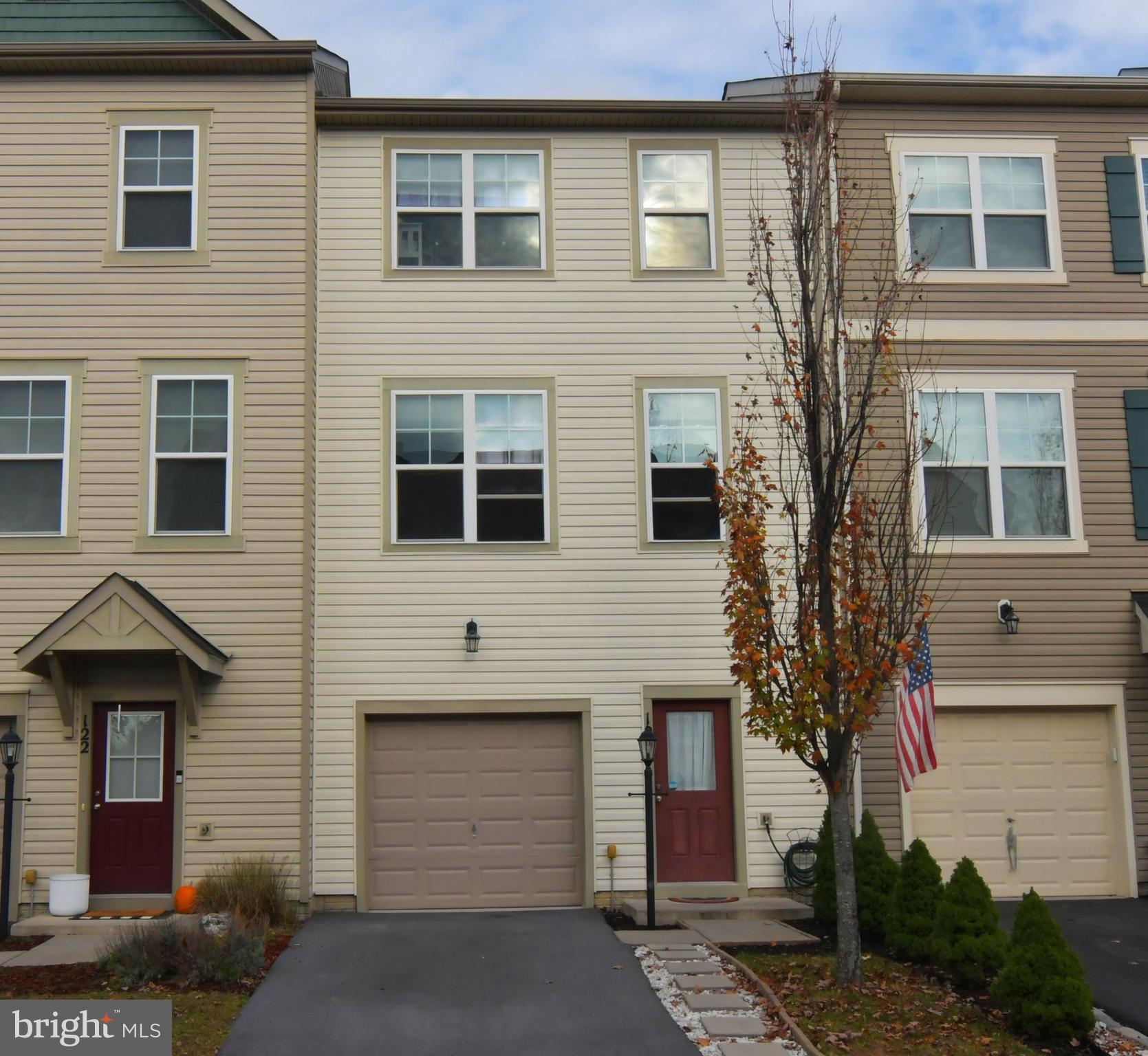 120 Splendor Garden Way Stephenson, VA 22656 - Photo 1 of 54 Front of house