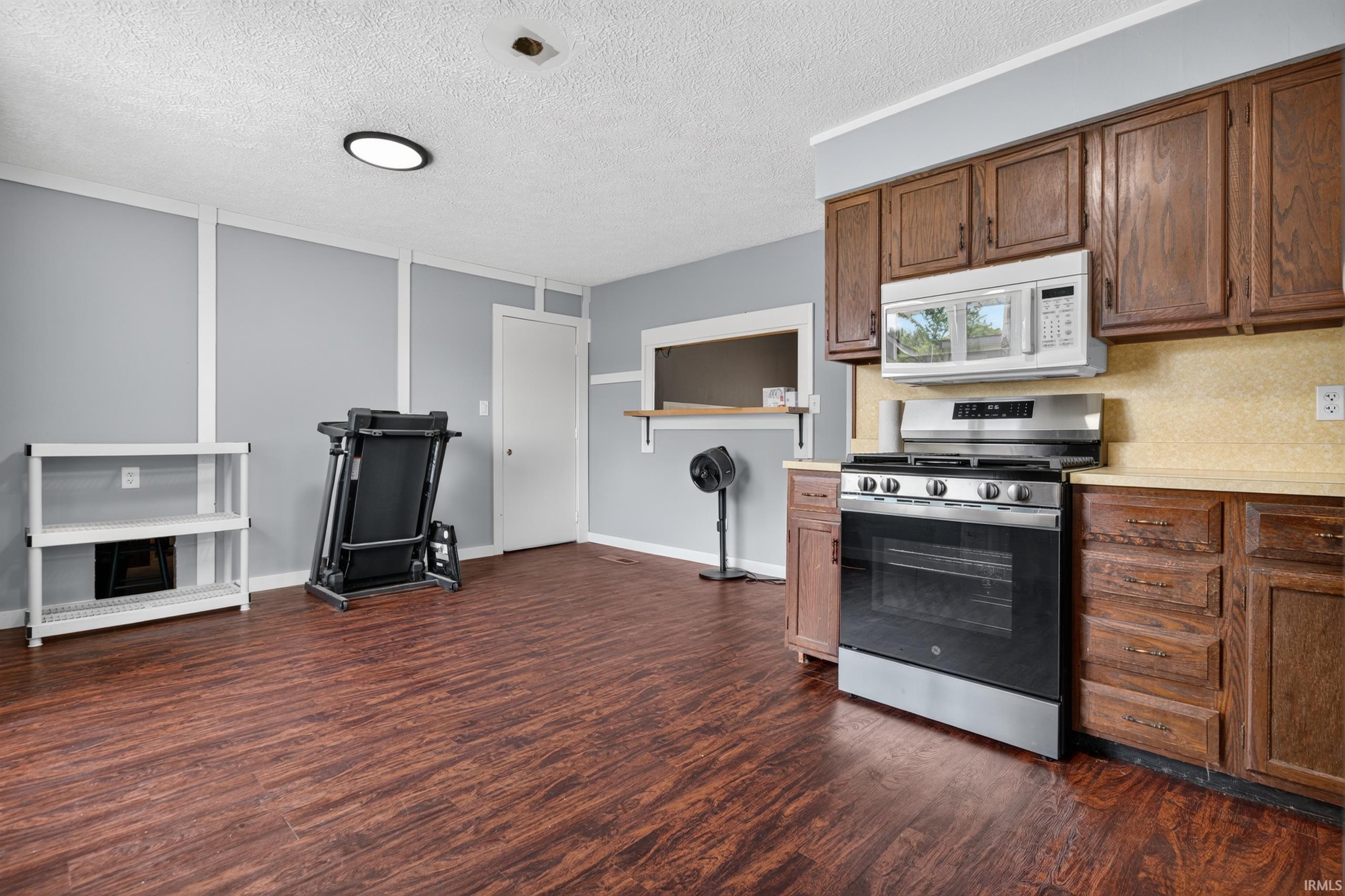 134 Schiele Road Logansport, IN 46947 - Photo 7 of 25