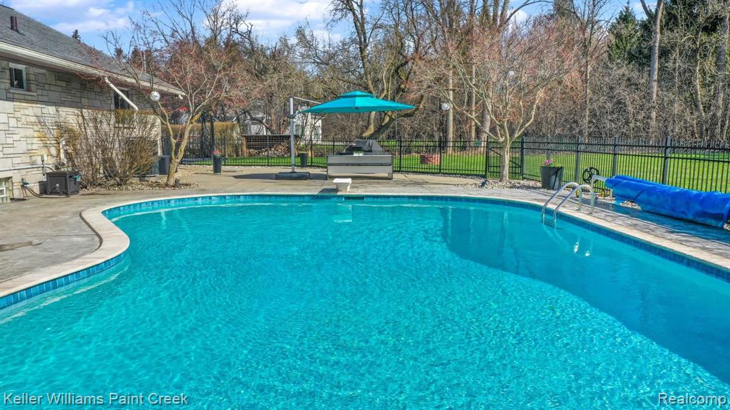 32300 Bingham Road Bingham Farms, MI 48025 - Photo 47 of 58