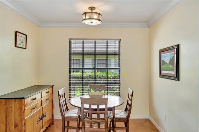 $499,900 | 130 Prestwick Circle, Unit 130, Vero Beach, FL 32967