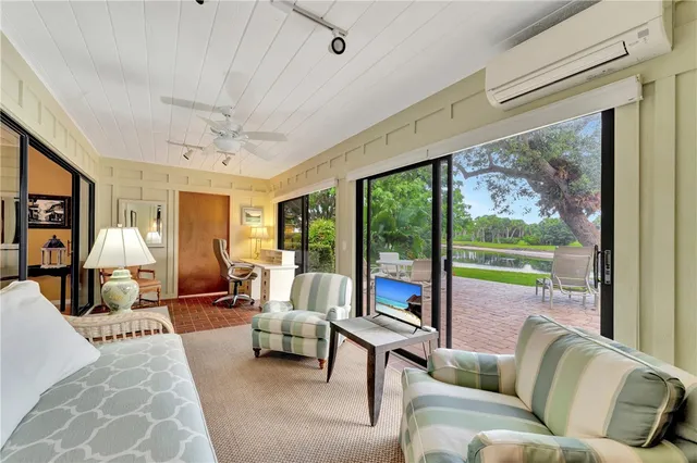 $499,900 | 130 Prestwick Circle, Unit 130, Vero Beach, FL 32967