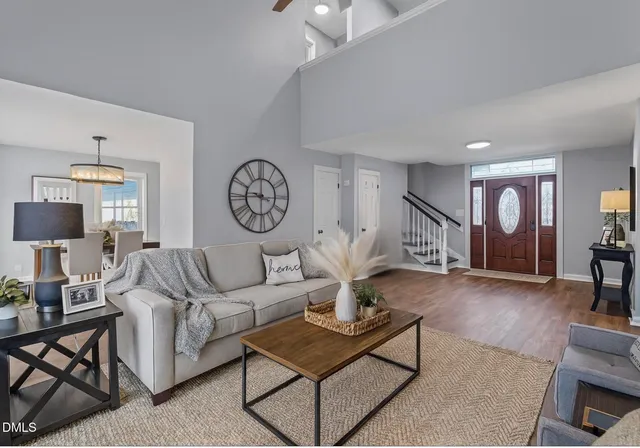 a view of a house with a tree