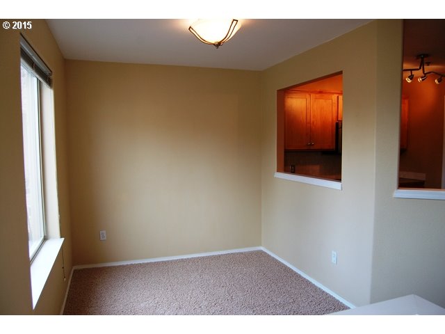 18730 Southwest Boones Ferry Road Tualatin, OR 97062 - Photo 8 of 24 Dining Room