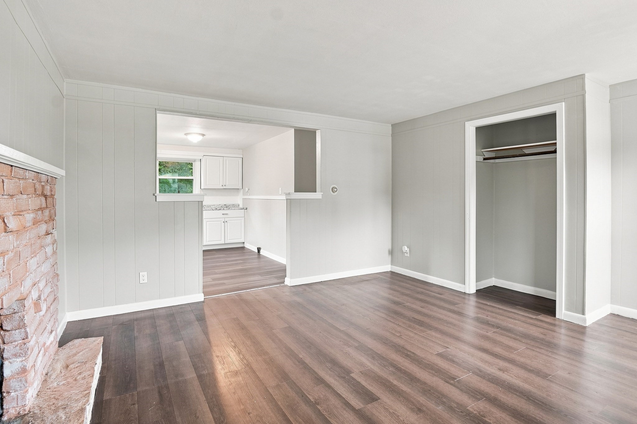 98 Kenberma Road Worcester, MA 01604 - Photo 15 of 41 Gallery Image 15