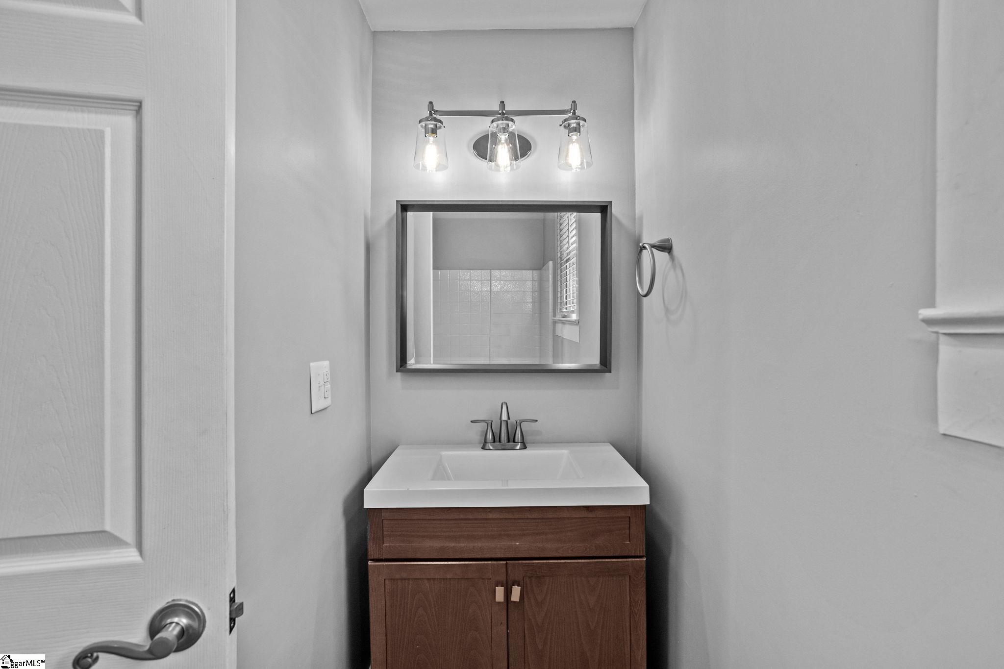 408 South Franklin Road Greenville, SC 29609 - Photo 13 of 24 Gallery Image 13