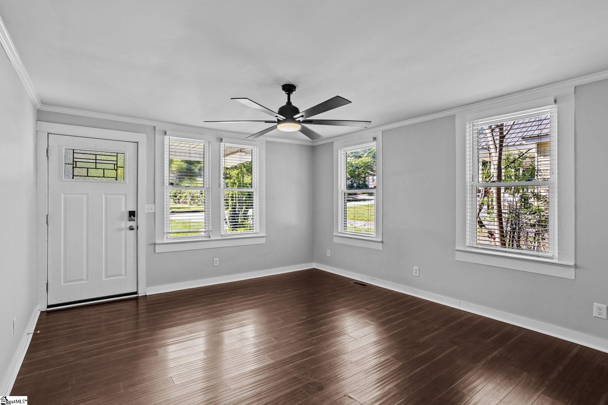 408 South Franklin Road Greenville, SC 29609 - Photo 3 of 24 Gallery Image 3