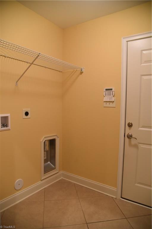 4246 Plantation Ridge Lane Greensboro, NC 27409 - Photo 19 of 31 Laundry room