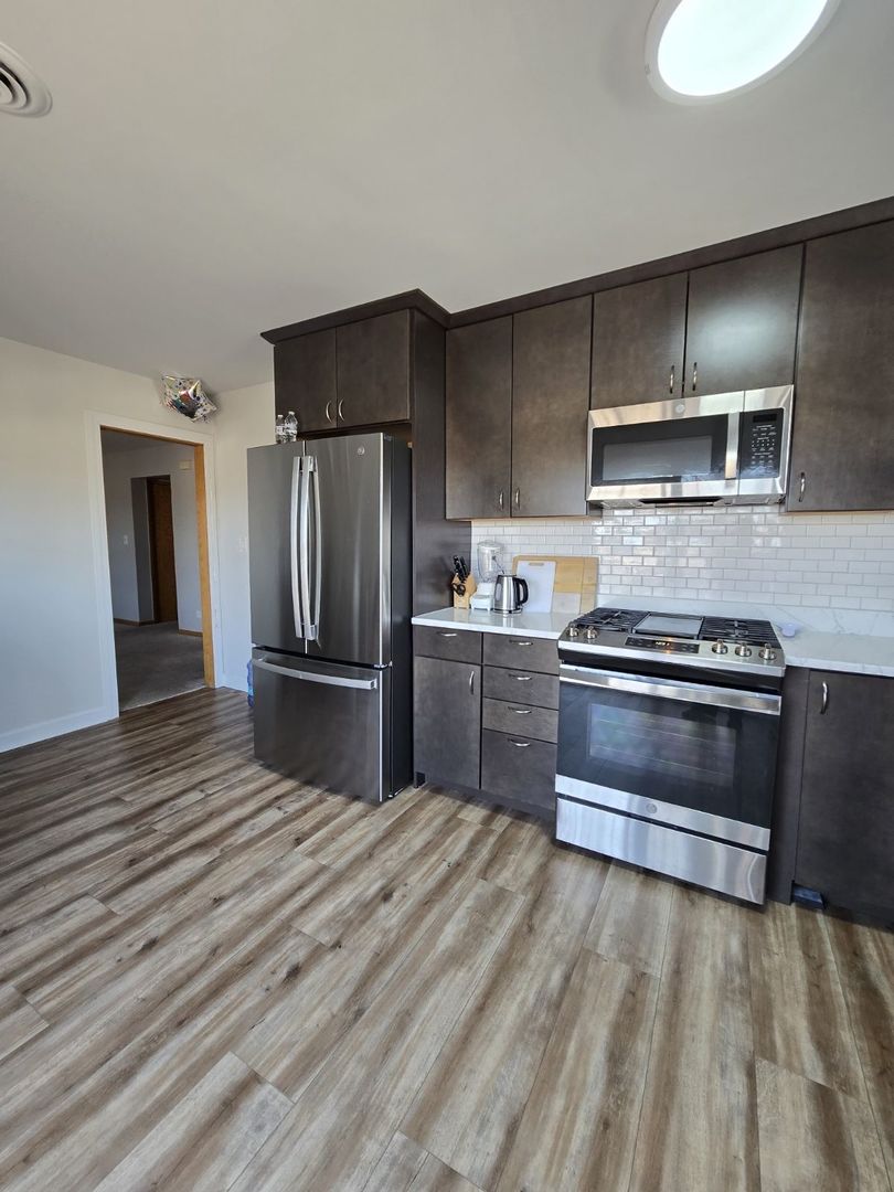 831 Heritage Drive, Unit 2 Addison, IL 60101 - Photo 2 of 14