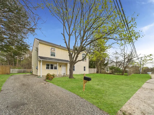 $599,999 | 613 Bourdois Avenue, Bellport, NY 11713