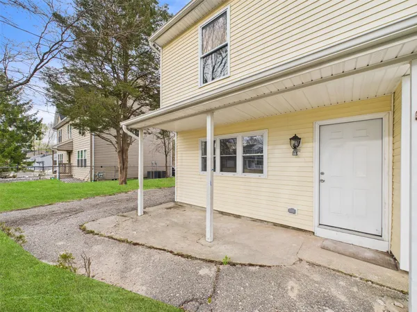 $599,999 | 613 Bourdois Avenue, Bellport, NY 11713