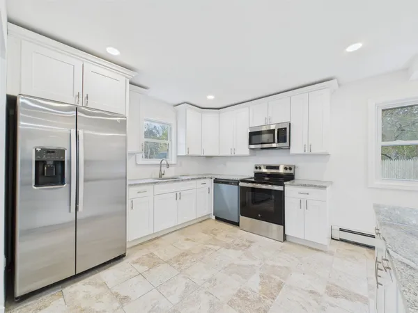 $599,999 | 613 Bourdois Avenue, Bellport, NY 11713