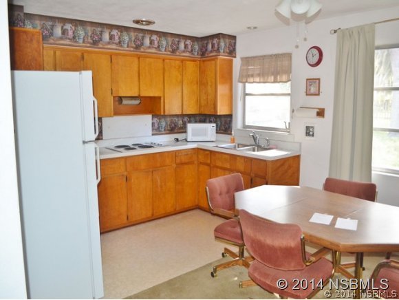 910 Fernald Street Edgewater, FL 32132 - Photo 4 of 12 Gallery Image 4