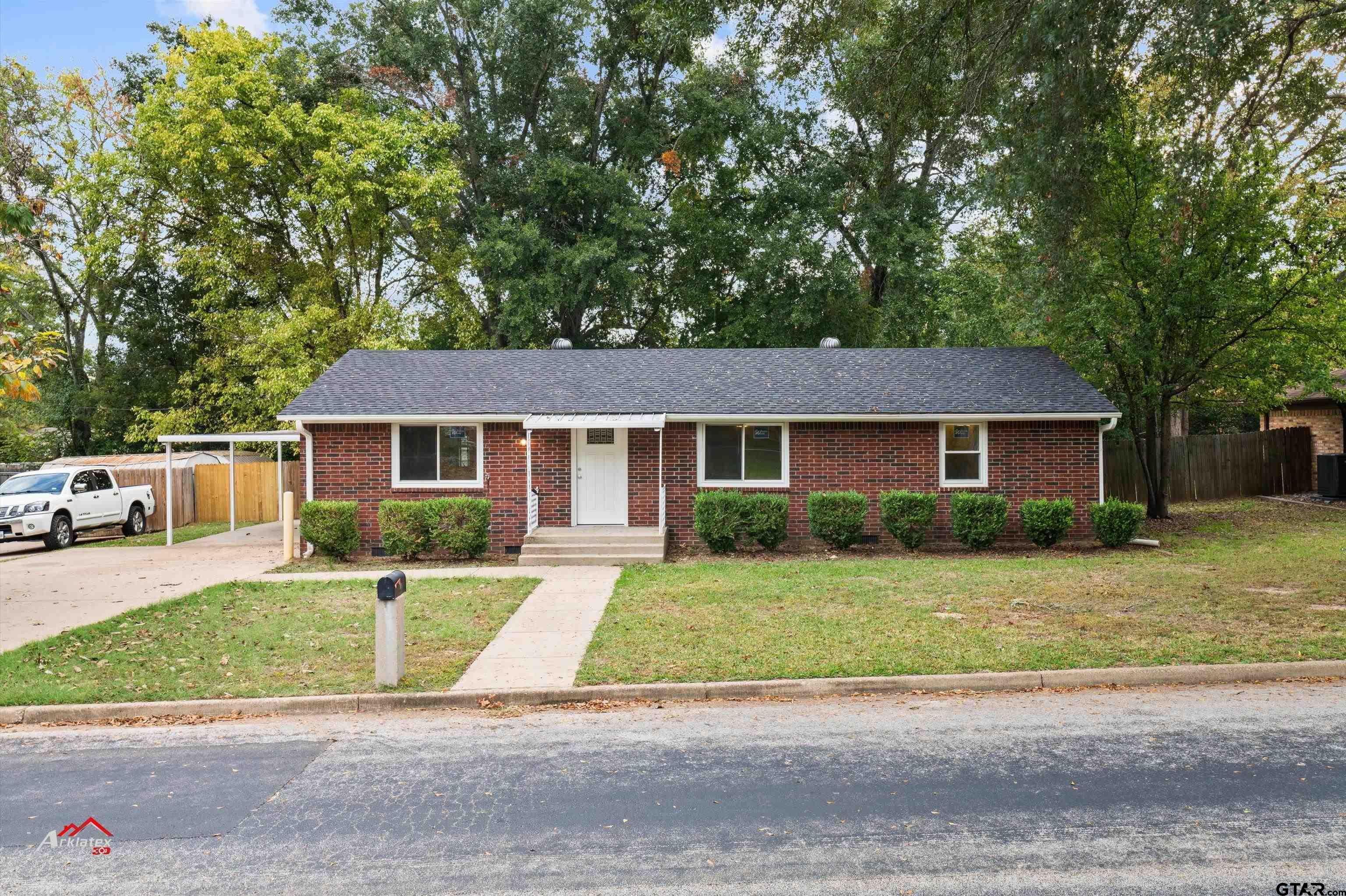 112 North Rainbow Dr  