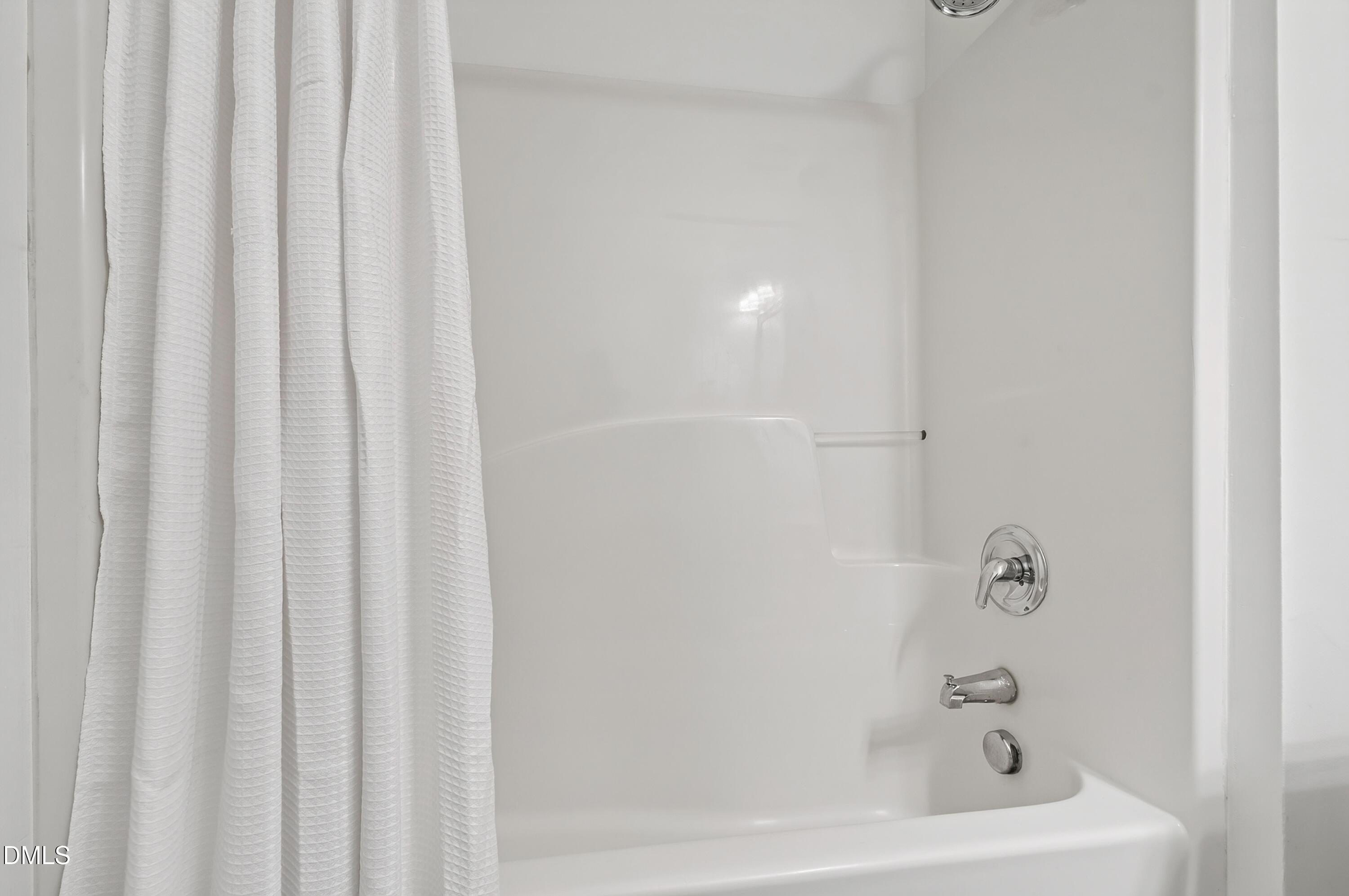 1341 Crabtree Boulevard Raleigh, NC 27610 - Photo 32 of 48 Crabtree (25)