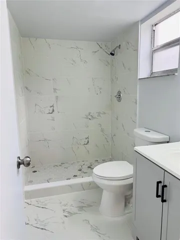 $1,950 | 313 Gardens Drive, Unit 104, Pompano Beach, FL 33069