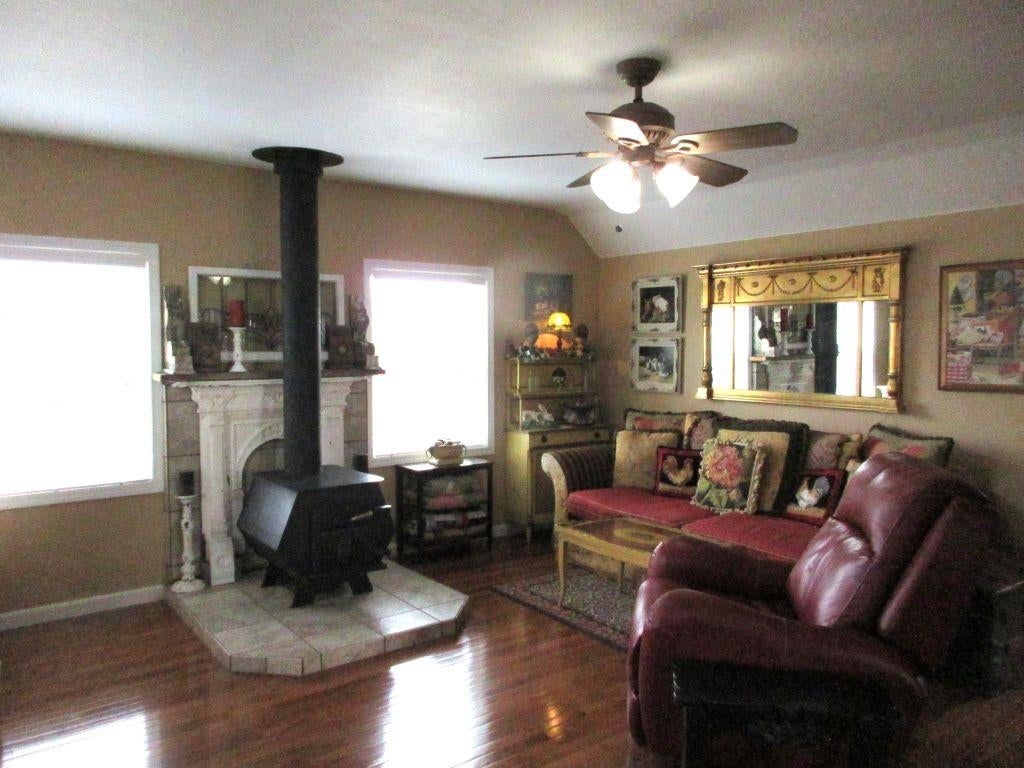 5630 Ager Road Montague, CA 96064 - Photo 10 of 28 Gallery Image 10