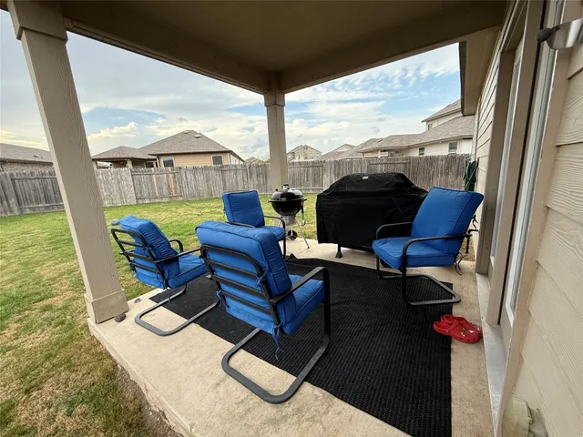 $2,300 | 149 Alpine Street, Georgetown, TX 78628