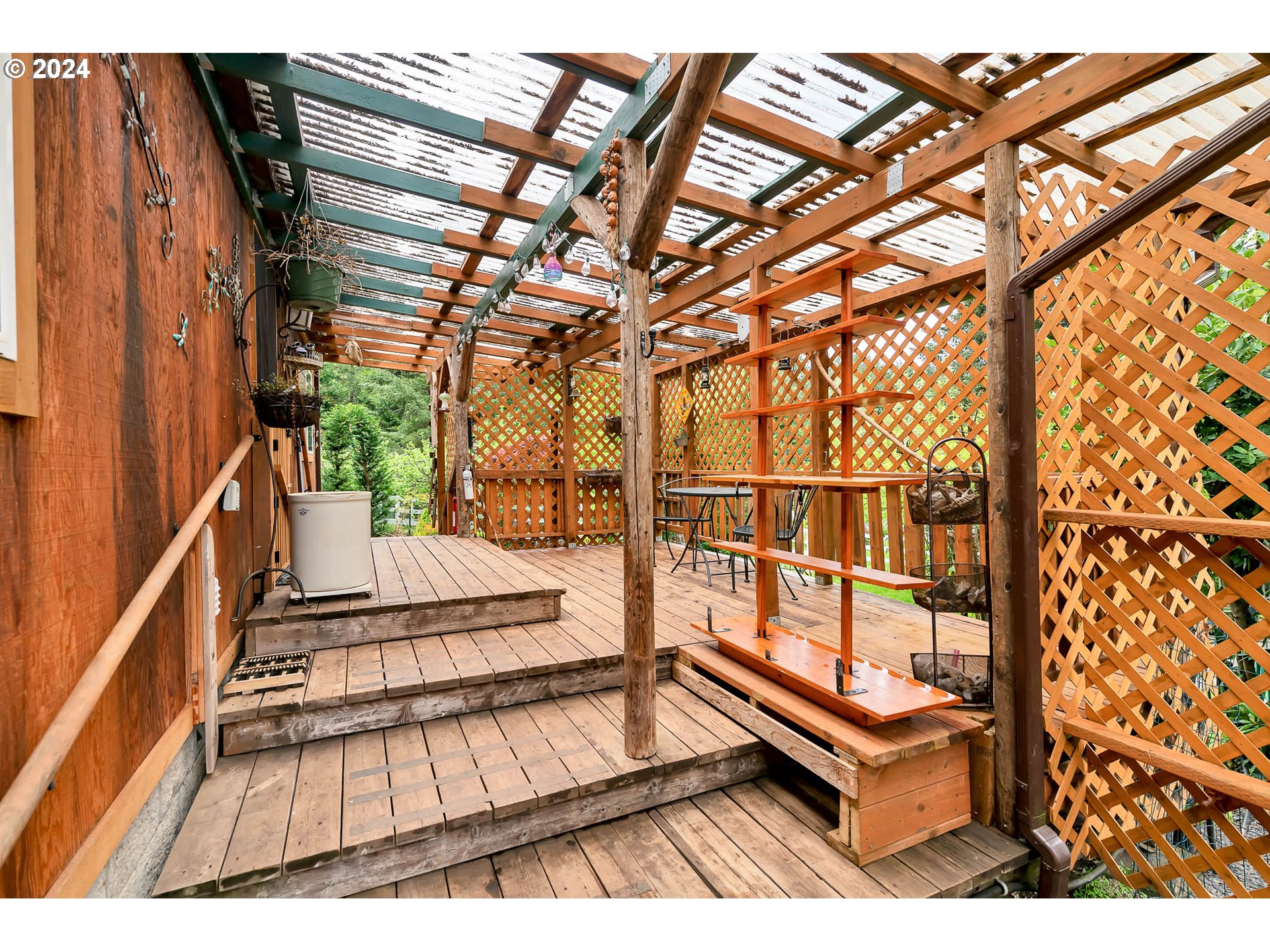 29510 Simmons Road Eugene, OR 97405 - Photo 17 of 47 Gallery Image 17
