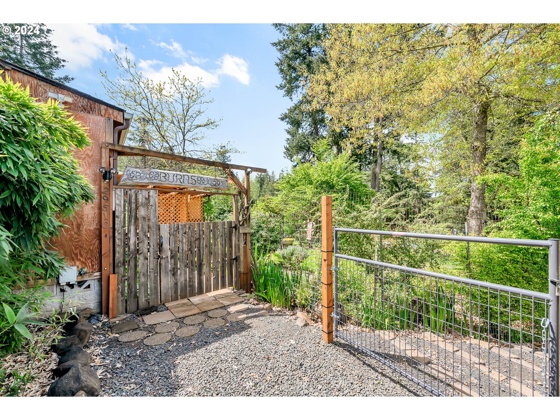 29510 Simmons Road Eugene, OR 97405 - Photo 36 of 47 Gallery Image 36