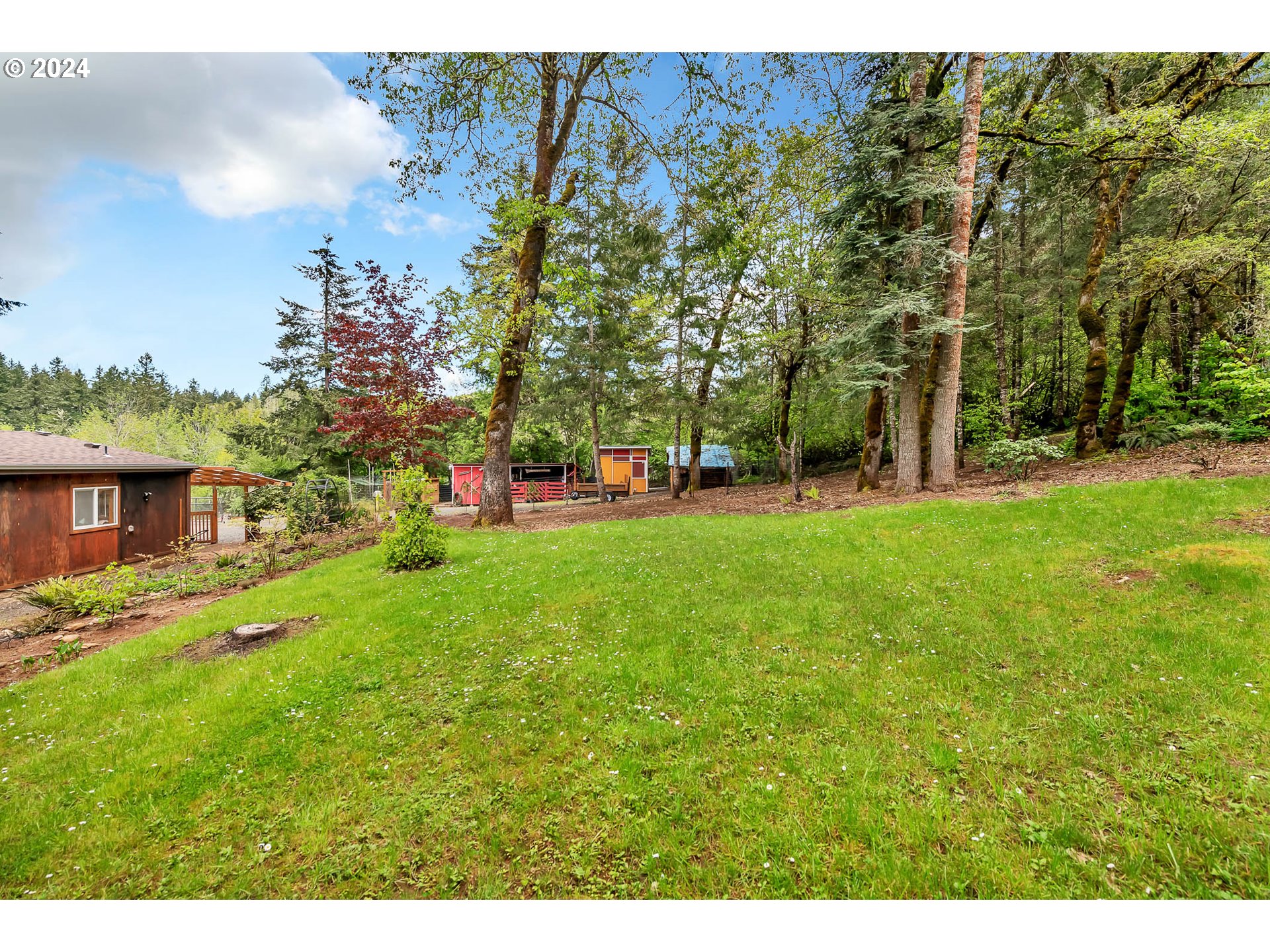 29510 Simmons Road Eugene, OR 97405 - Photo 43 of 47 Gallery Image 43