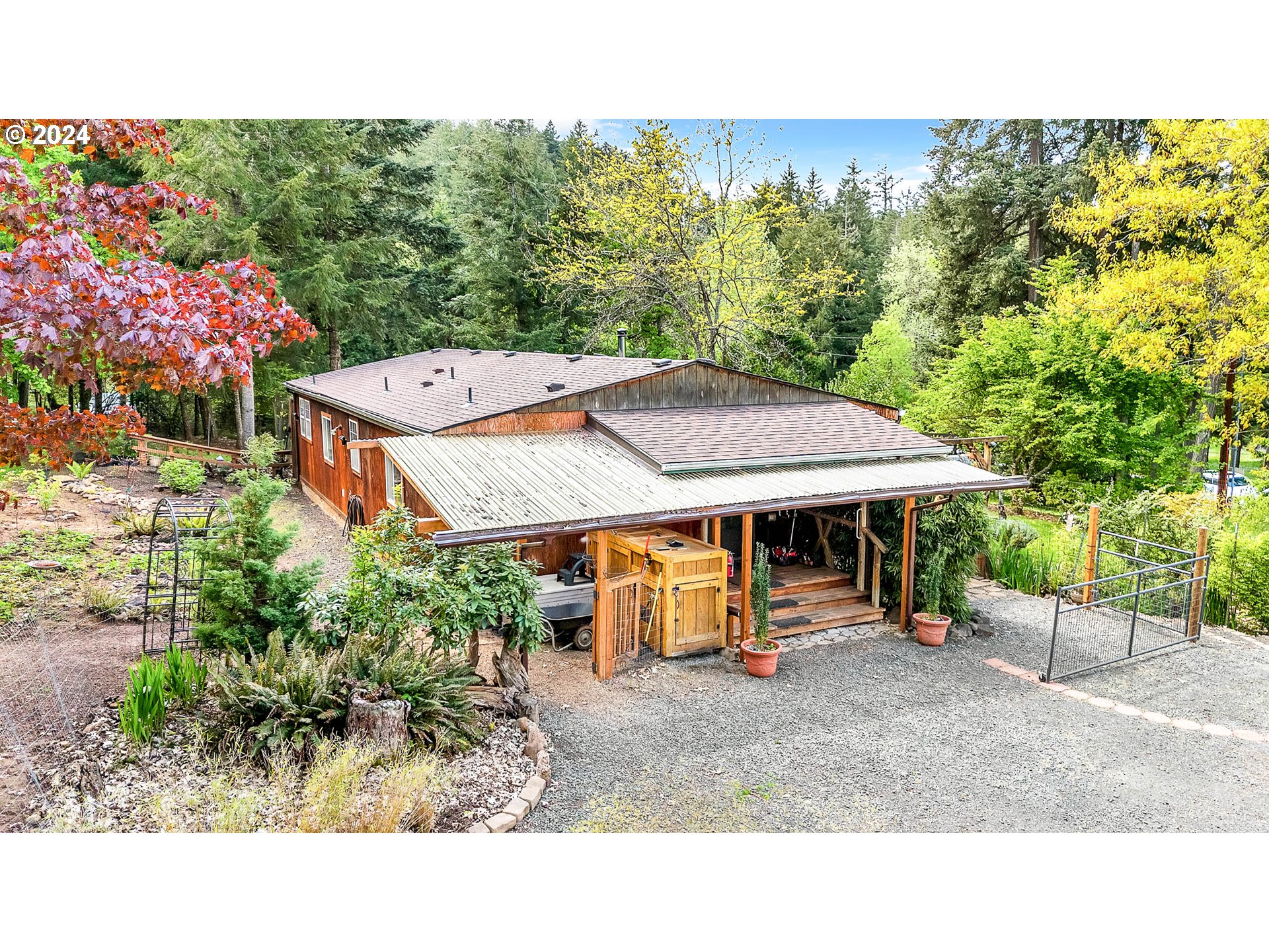 29510 Simmons Road Eugene, OR 97405 - Photo 5 of 47 Gallery Image 5