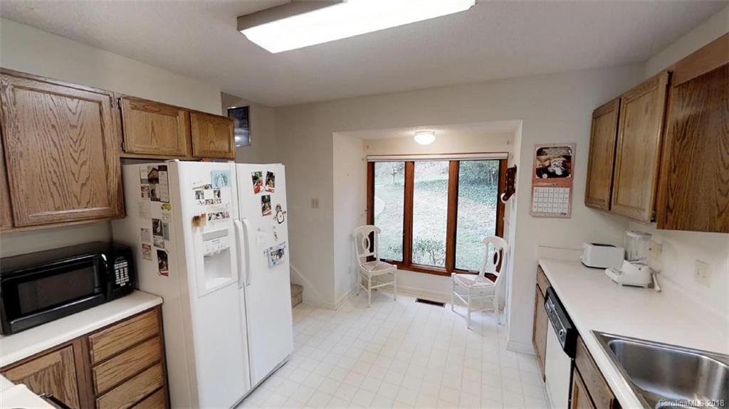 154 Beverly Road Asheville, NC 28805 - Photo 8 of 27 Gallery Image 8