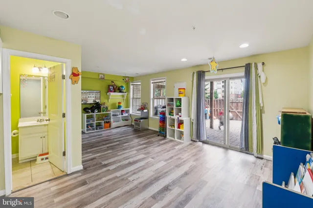 a view of a washer and dryer