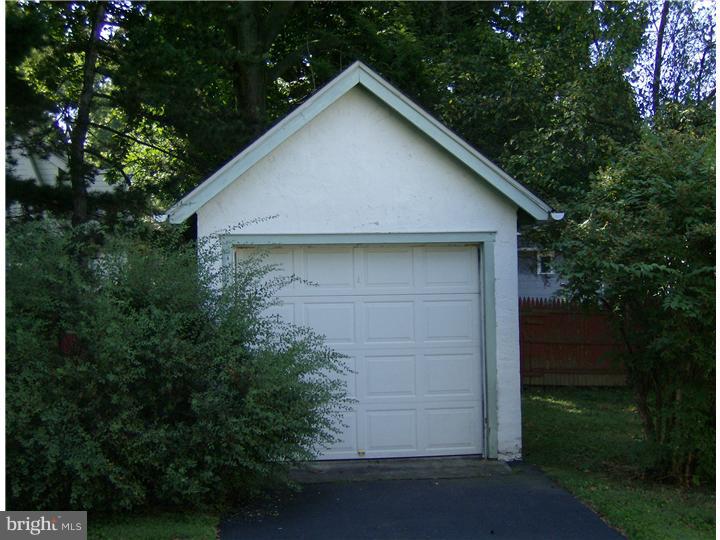 141 Mill Road Havertown, PA 19083 - Photo 3 of 19 Garage