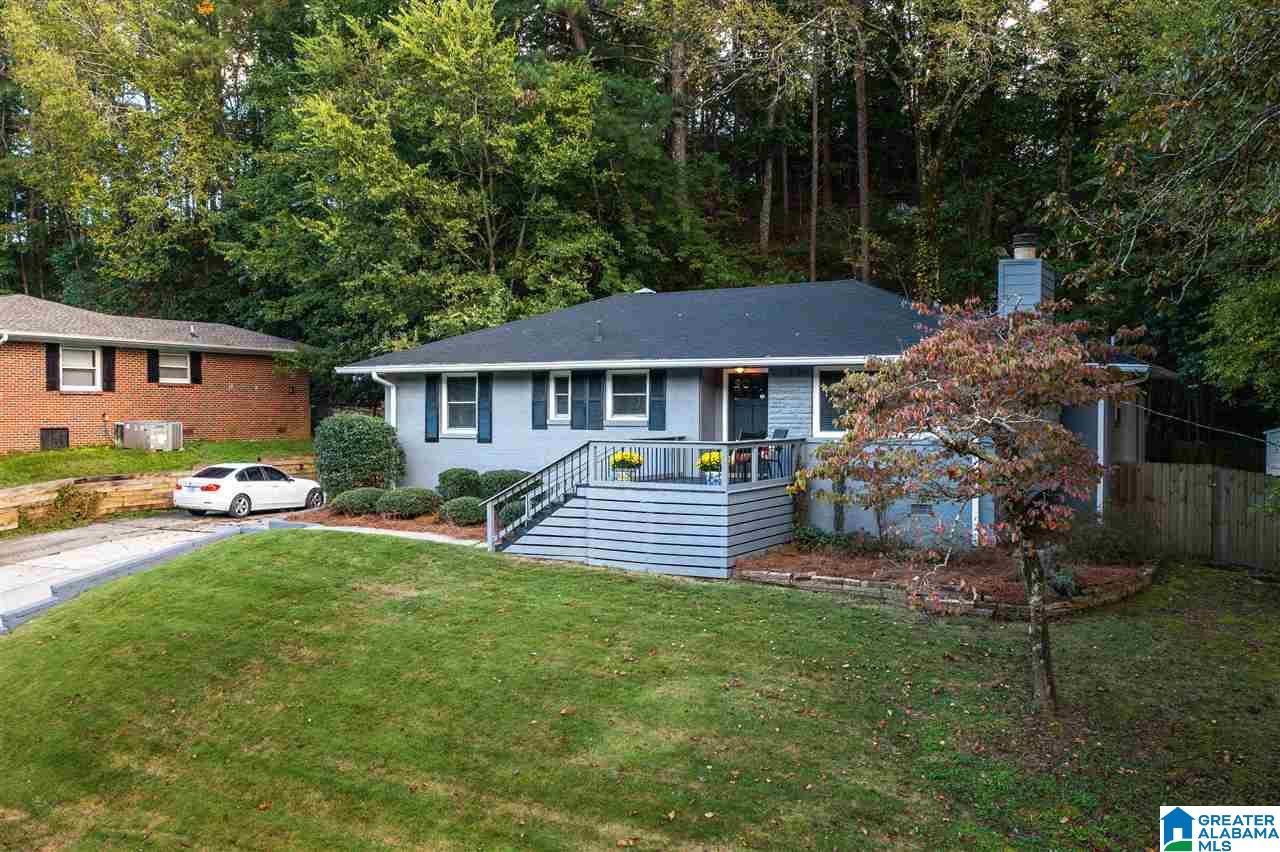 1521 Cresthill Road Birmingham, AL 35213 - Photo 2 of 40