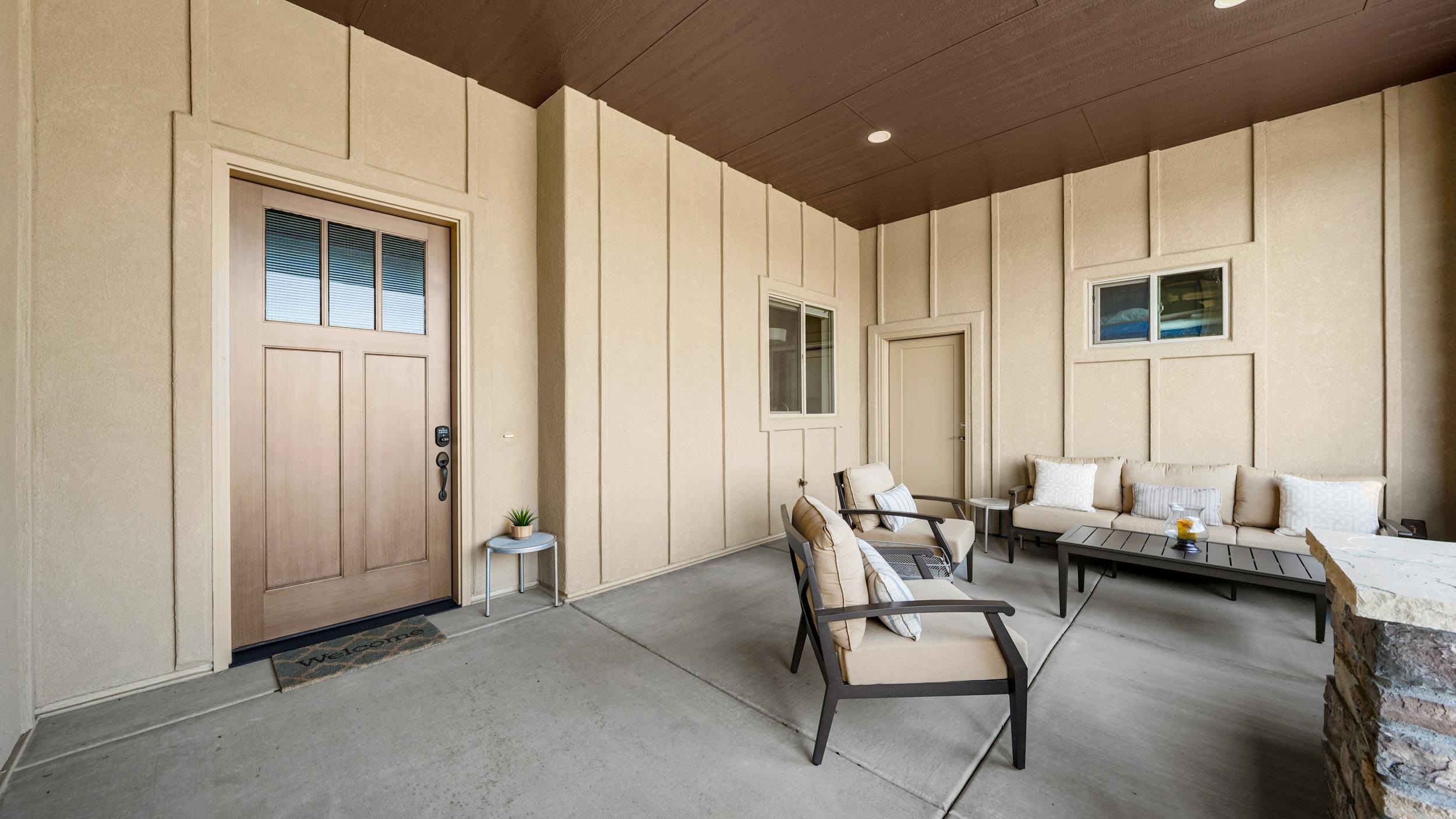 1295 Eagle Way Fruita, CO 81521 - Photo 28 of 36 a living room with furniture