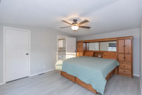 $83,000 | 217 East 4th Street, Lefors, TX 79054