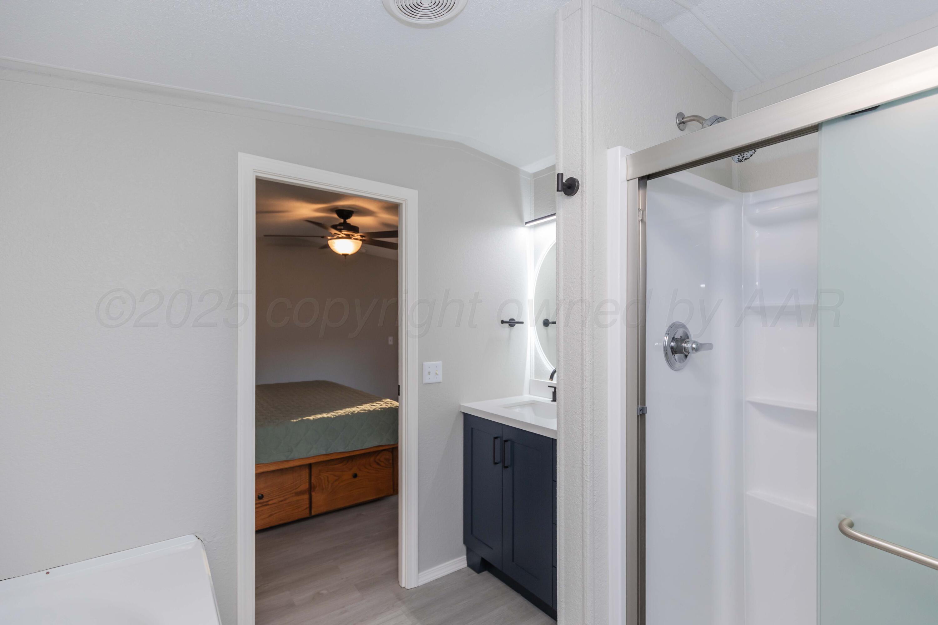 217 East 4th Street Lefors, TX 79065 - Photo 23 of 38 MASTER BATH VIEW 3