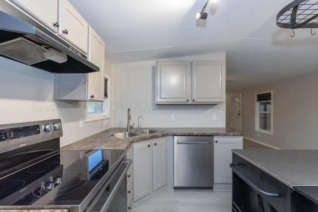 $83,000 | 217 East 4th Street, Lefors, TX 79065