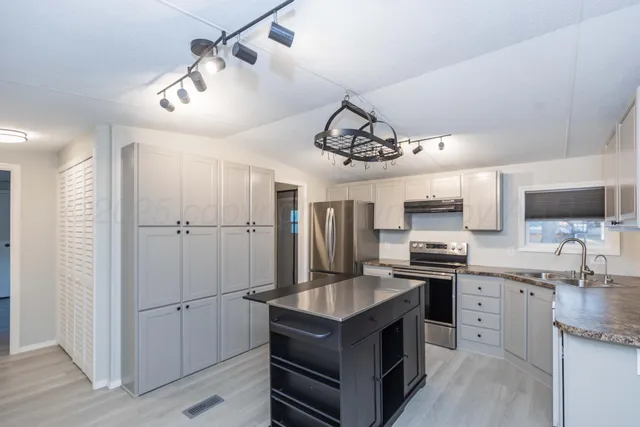 $83,000 | 217 East 4th Street, Lefors, TX 79065