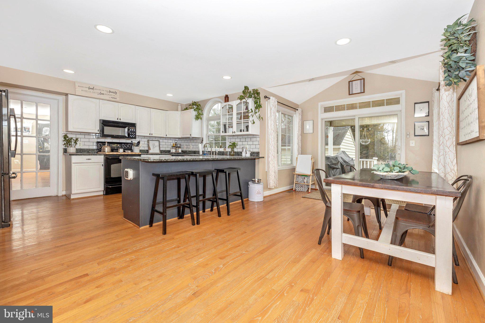 4019 Lynn Burke Road Monrovia, MD 21770 - Photo 8 of 36 Kitchen & Dining