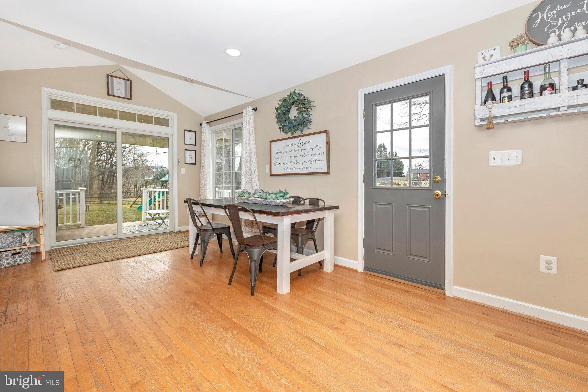 4019 Lynn Burke Road Monrovia, MD 21770 - Photo 10 of 36 Dining Area