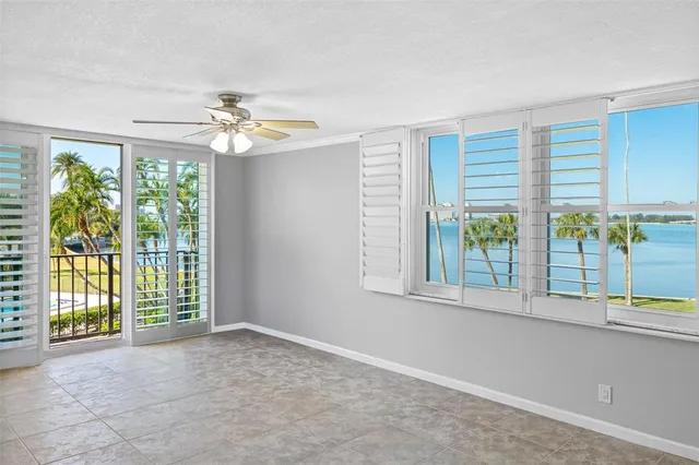 $567,800 | 100 Oakmont Lane, Unit 301, Belleair, FL 33756