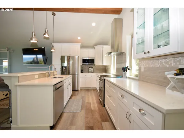 $1,100,000 | 7835 Brooten Mountain Road, Pacific City, OR 97135