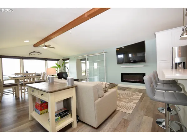 $1,100,000 | 7835 Brooten Mountain Road, Pacific City, OR 97135