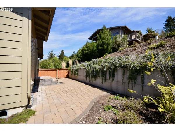 $1,100,000 | 7835 Brooten Mountain Road, Pacific City, OR 97135