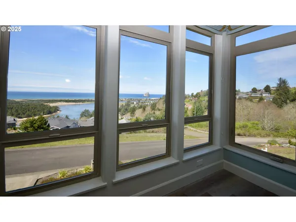 $1,100,000 | 7835 Brooten Mountain Road, Pacific City, OR 97135