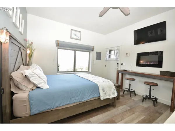 $1,100,000 | 7835 Brooten Mountain Road, Pacific City, OR 97135