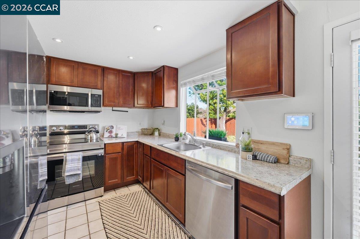 106 Fieldstone Way Vallejo, CA 94589 - Photo 15 of 31
