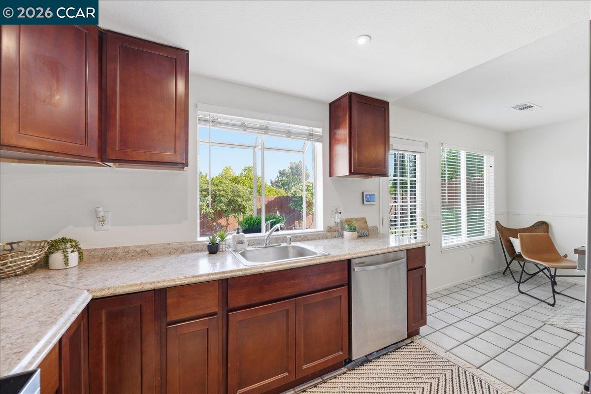 106 Fieldstone Way Vallejo, CA 94589 - Photo 17 of 31