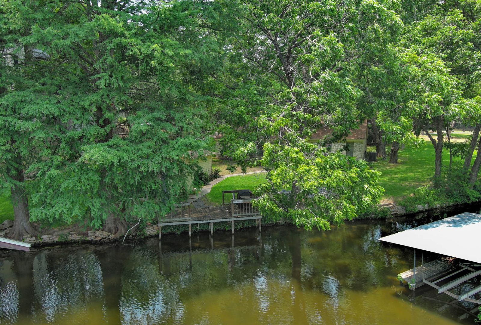 4703 Laguna Lane Austin, TX 78746 - Photo 22 of 32
