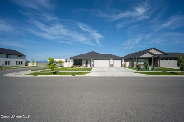 $585,000 | 4249 May Ella Loop, Post Falls, ID 83854