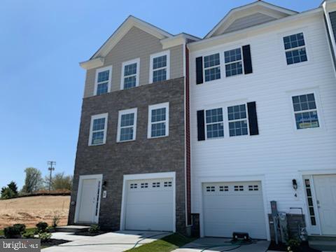 22 Axios Rosedale, MD 21237 - Photo 3 of 47